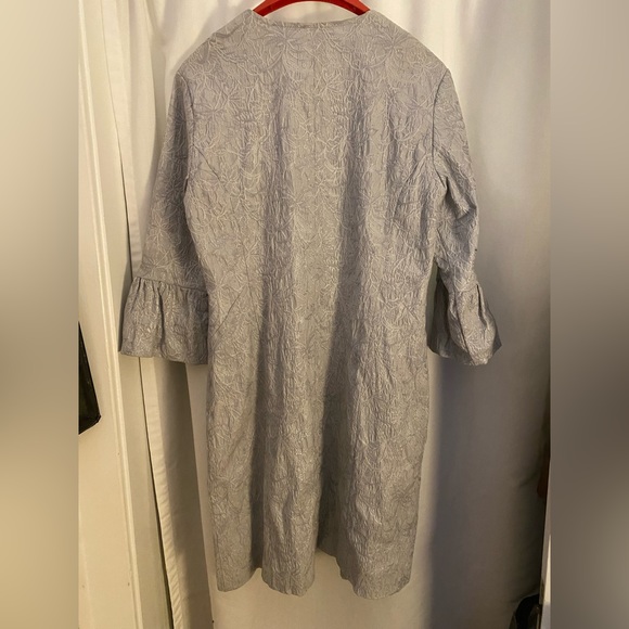 Formal silver overcoat size 16 ✨ - Picture 4 of 4